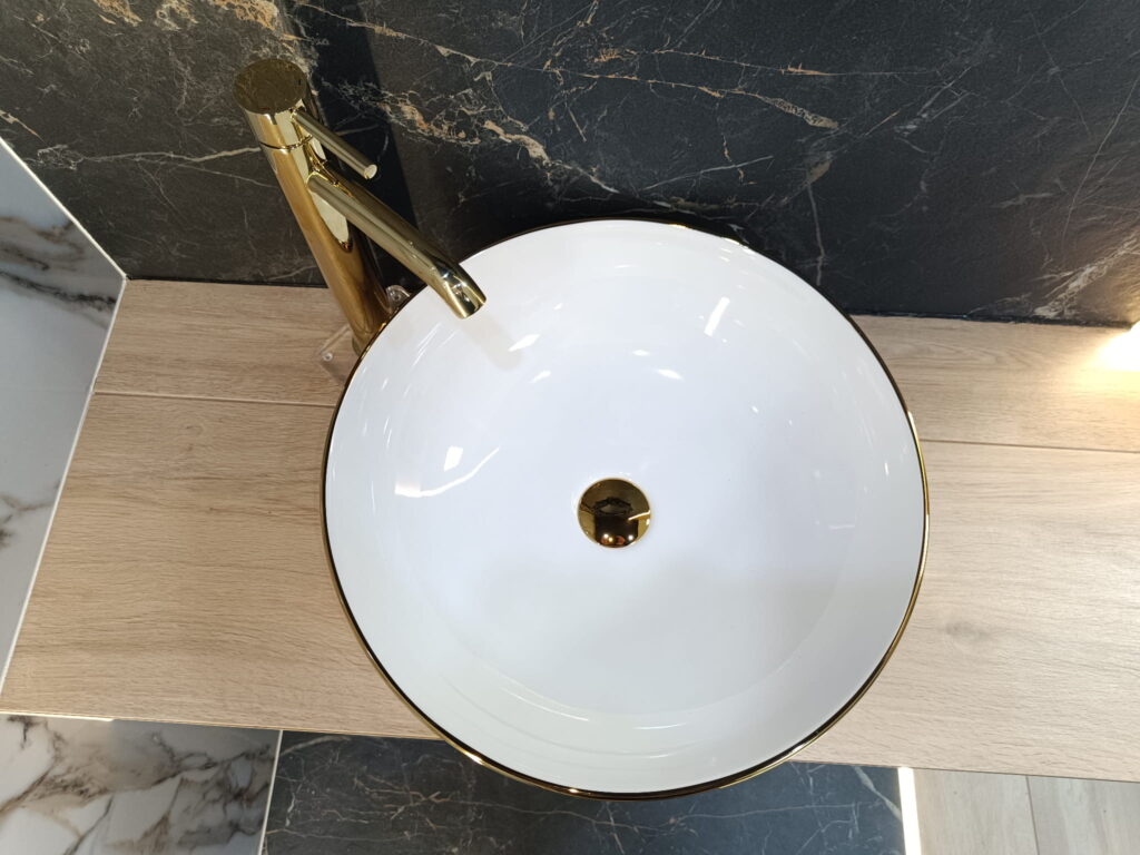 1000 płytek umywalki