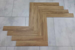 Drewno Rustic HONEY chevron MATT 9,5X30 PRÓBKA