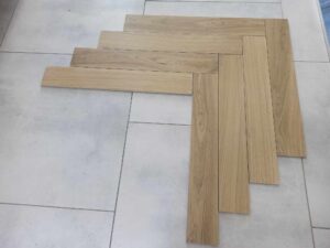 Drewno Migdał Almond chevron MATT 9,5X30 PRÓBKA