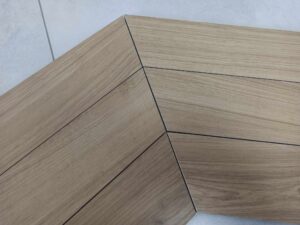 Drewno Migdał Almond chevron prawy/lewy rektyfikowane MATT 9,5X60 gat I