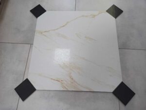CARRARA GOLD LAPPATO 60X60  oktagon 59,8X59,8 gatunek I kostka 10 cm