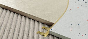 Elastyczna mosiężna listwa podłogowa "L", mosiądz 10mm x 2700mm