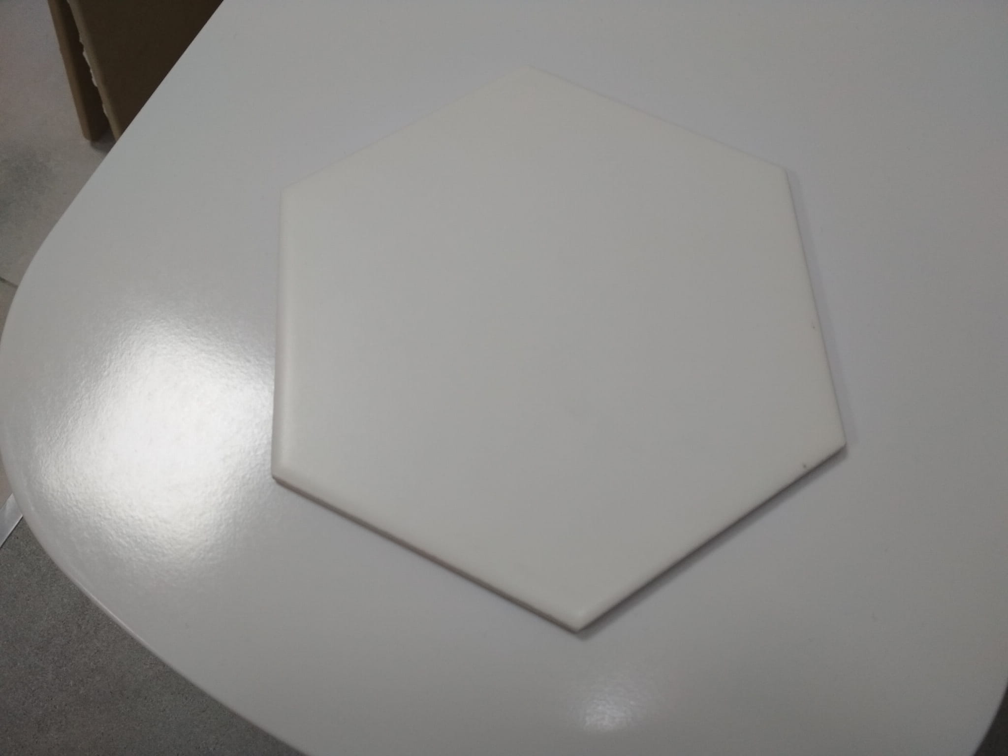 ATEM MONO WHITE MAT HEXAGON 18X21 gatunek I - obrazek 2