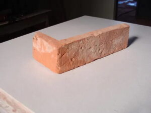 CEGŁA CIĘTA CZERWONA LICA narożnik gatunek I