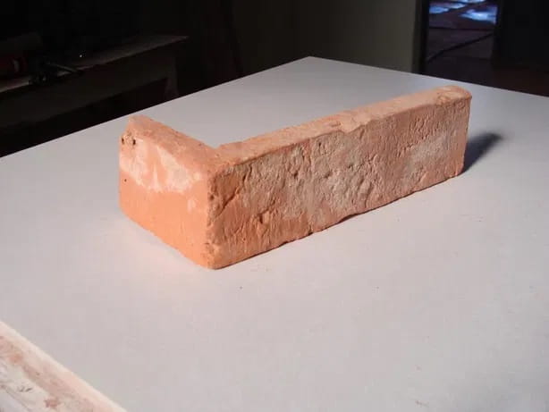 CEGŁA CIĘTA CZERWONA LICA narożnik gatunek I