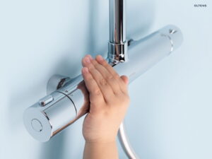 Oltens Boran (S) zestaw prysznicowy termostatyczny z deszczownicą kwadratową chrom 36503100